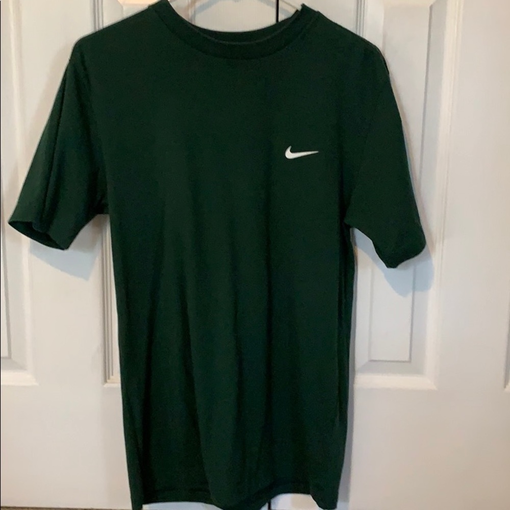 NIKE TEE